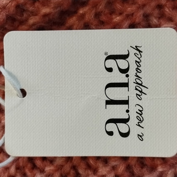 a.n.a Woman's Desert Sand V-Neck Sweater, Size: XL, NWT - Picture 4 of 9